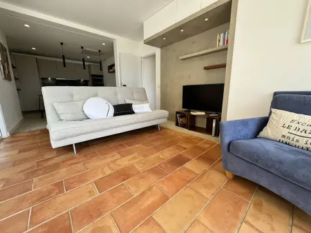 Villa rénovée proche plage Gigaro, vue mer, terrasse - Photo 7