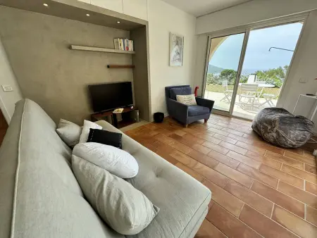 Villa rénovée proche plage Gigaro, vue mer, terrasse - Photo 8