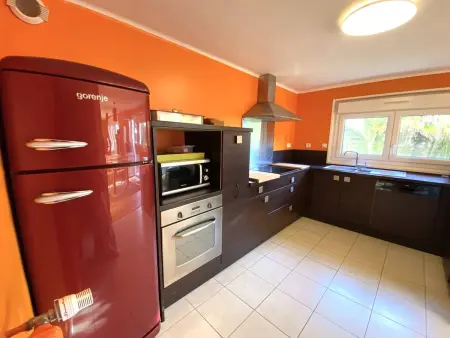 Maison moderne à deux pas de la plage avec jardin et parking à Trégastel - Photo 6