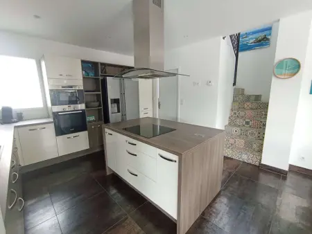 Étel : Maison moderne 5 pièces, 4 chambres, jardin, wifi - Photo 7