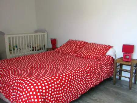 Étel : Maison moderne 5 pièces, 4 chambres, jardin, wifi - Photo 13