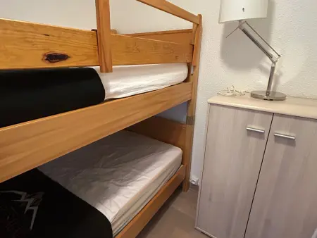 Appartement rénové au cœur de Super Besse avec balcon et parking privé - Photo 10