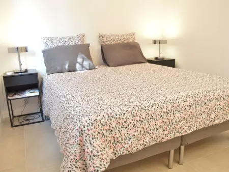 Appartement 2P Climatisé avec Jardin et Parking près de la Mer - Photo 8