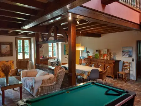 Gîte de Charme avec Spa, Billard, Jardin et Ping-Pong - Photo 12