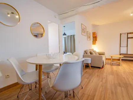 Appartement moderne à Sainte-Savine, animaux admis, parking privé - Photo 1