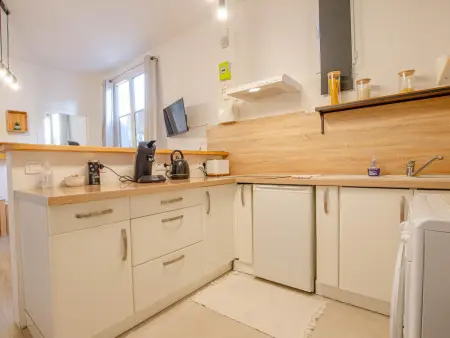 Appartement rénové avec parking privé et animaux admis - Photo 2