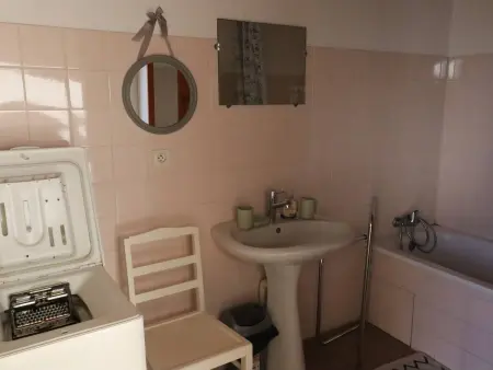 Maison rénovée 4 pers. avec jardin et PARKING, Maison 5 personnes à Saint Georges de Didonne - Photo 24