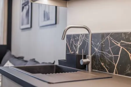 JB-2-TAHAN, Confortable appartement - 1BR/4P - Place de Clichy - Photo 8