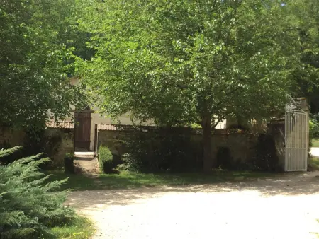 Gîte familial en forêt près de Chinon, Gite 4 personnes à Saint Benoît la Forêt - Photo 1