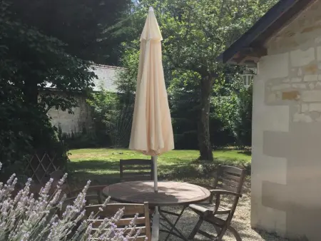 Gîte familial en forêt près de Chinon, Gite 4 personnes à Saint Benoît la Forêt - Photo 2