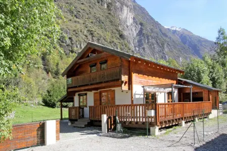 Chalet Enchanteur à Venosc avec Vue Panoramique et Jacuzzi - Photo 4
