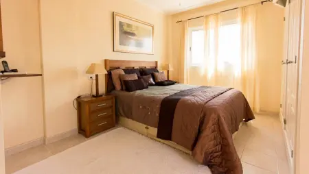 Appartement spacieux à Los Alcázares de 101 m² avec piscine. - Photo 8