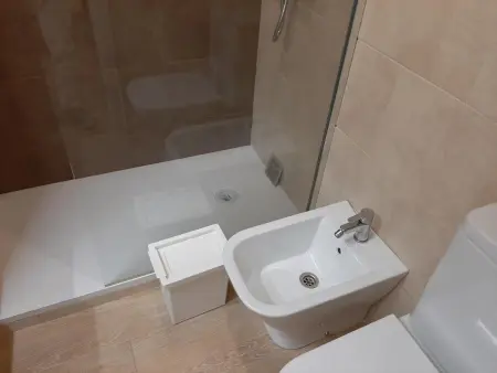 Appartement moderne à Cádiz avec terrasse de 73 m², vue sur jardin. - Photo 19