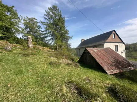 Maison accueillante à Saint-Gènes-Champespe + Vue sur le lac - Photo 12