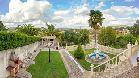 Manoir majesteux à Valença avec piscine privée - Photo 1