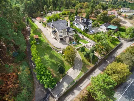 Manoir majesteux à Valença avec piscine privée - Photo 4
