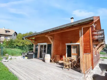 Maison de campagne à Gap avec vue sur la montagne. - Photo 1
