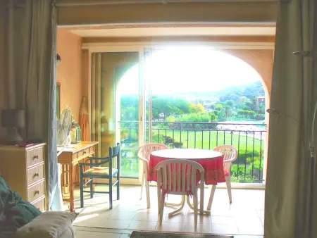 Appartement convivial à Gassin 37 m² avec vue sur la mer - Photo 2