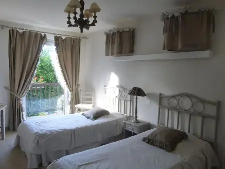 Villa spacieuse à Haut-de-Bosdarros avec piscine privée - Photo 13
