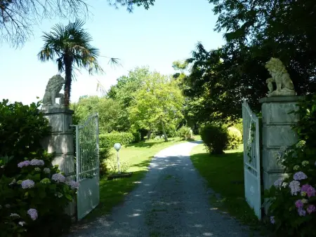 Villa spacieuse à Haut-de-Bosdarros avec piscine privée - Photo 20