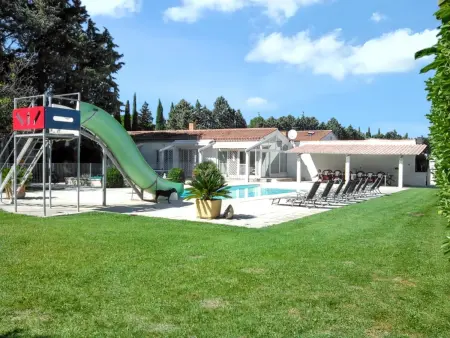 Villa spacieuse et élégante à Meynes avec piscine privée - Photo 2