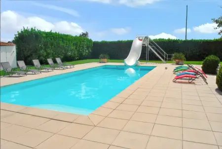 Villa spacieuse et élégante à Meynes avec piscine privée - Photo 8