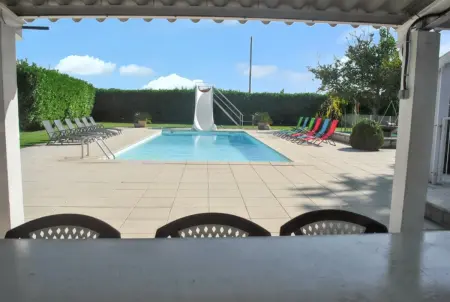 Villa spacieuse et élégante à Meynes avec piscine privée - Photo 22