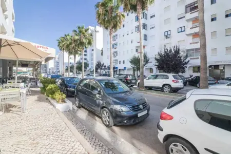 Appartement séduisant au cœur de Quarteira - 50 m² - Terrasse - Photo 22