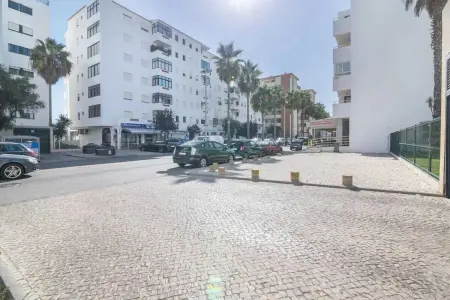 Appartement séduisant au cœur de Quarteira - 50 m² - Terrasse - Photo 26