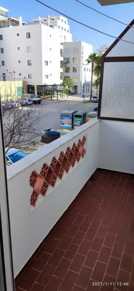 Appartement séduisant au cœur de Quarteira - 50 m² - Terrasse - Photo 27
