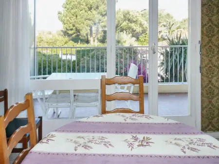 Appartement spacieux à Juan-les-Pins 130 m² avec vue sur le lac - Photo 4