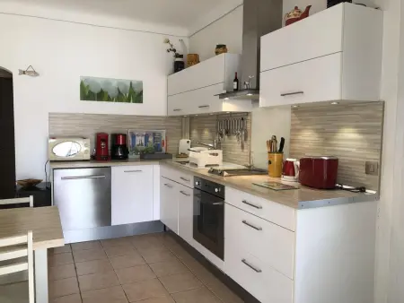 Appartement moderne à Antibes avec jardin et terrasse - Photo 5