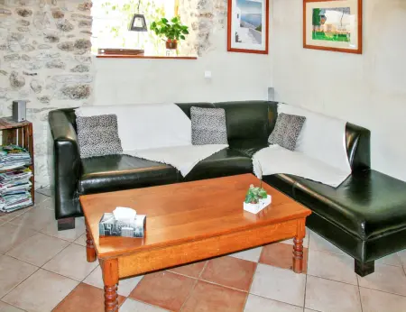 Maison de charme à Saint-Victor-la-Coste avec piscine partagée - Photo 9