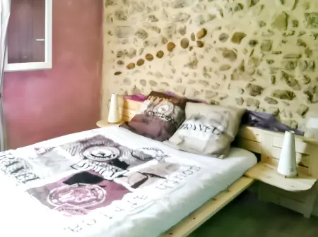 Maison de charme à Saint-Victor-la-Coste avec piscine partagée - Photo 10