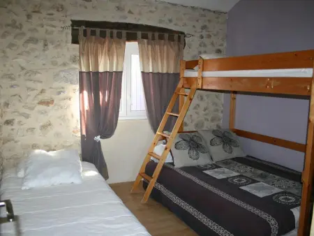 Maison de charme à Saint-Victor-la-Coste avec piscine partagée - Photo 13