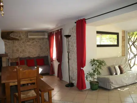 Maison de charme à Saint-Victor-la-Coste avec piscine partagée - Photo 24