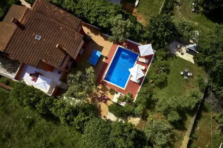 Villa élégante à Ližnjan avec piscine privée - Photo 9