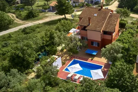 Villa élégante à Ližnjan avec piscine privée - Photo 22
