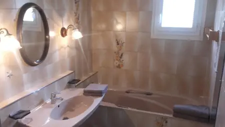 Maison de charme avec piscine privée à Velleron - Photo 16