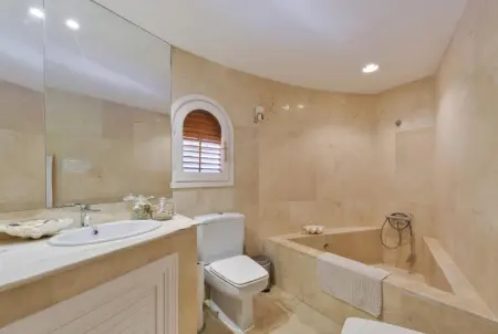 Villa spacieuse à Santa Eulalia : vue mer & montagne, piscine privée - Photo 23