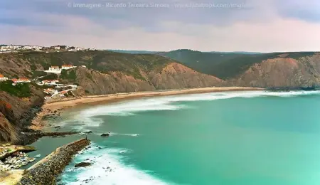 Réveillez-vous face à la mer dans cette maison de charme à Aljezur - Photo 22