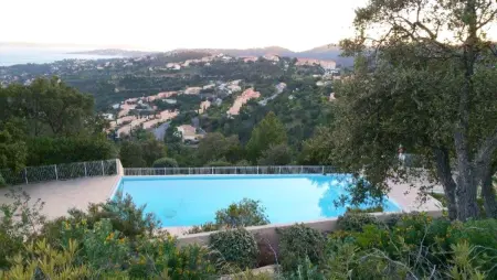 Appartement lumineux Roquebrune 45m² avec piscine partagée - Photo 1