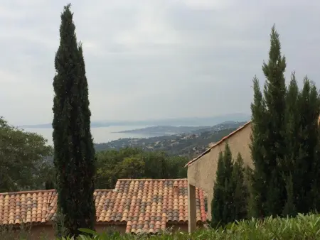 Appartement lumineux Roquebrune 45m² avec piscine partagée - Photo 22
