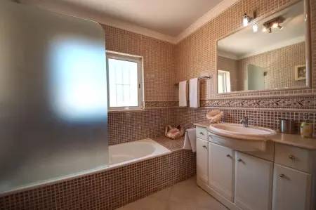 Maison spacieuse, calme et piscine privée à Albufeira - Photo 3