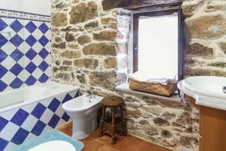 Maison spacieuse avec jacuzzi, vue sur la montagne et proche de Tineo - Photo 16