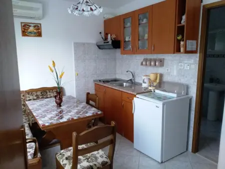 Appartement charmant à Vinišće avec parking inclus - Photo 2
