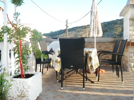 Appartement charmant à Vinišće avec parking inclus - Photo 10
