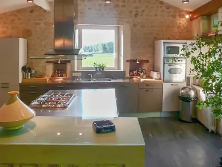 Maison spacieuse avec piscine au cœur de Bellon - Photo 8