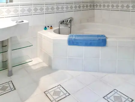 Maison spacieuse avec piscine au cœur de Bellon - Photo 18