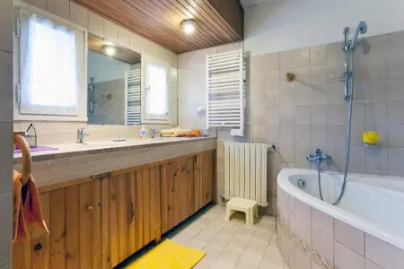 Charmante Villa Provençale avec Piscine Privée - Photo 20